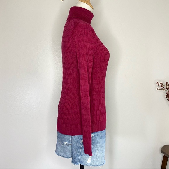 Burgundy knit turtleneck sweater with ribbed texture - Picture 3 of 5